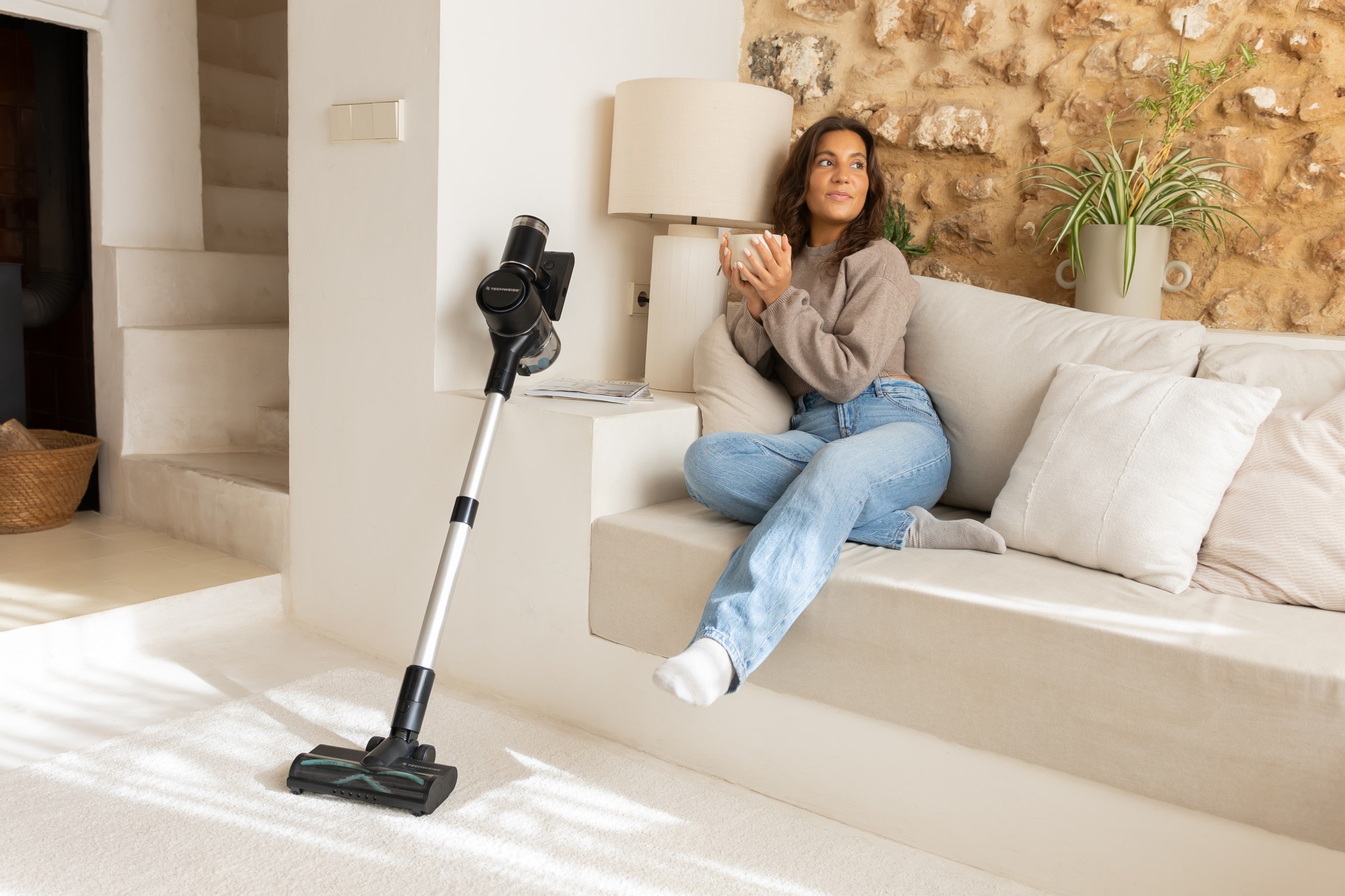 TV1 Cordless Steel Vacuum Cleaner | 90 minutes battery life