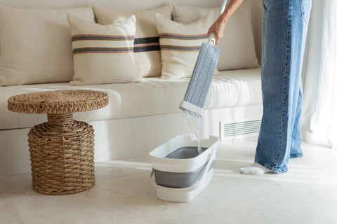 4-in-1 Mop System with Spray and Bucket